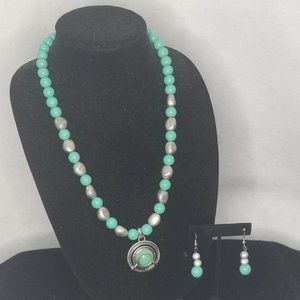 Beautful Handmade Necklace & Earring Set